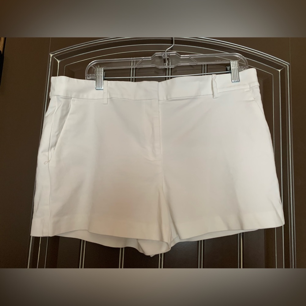 Loft The Riviera Short, White, 4 inch inseam, 14P